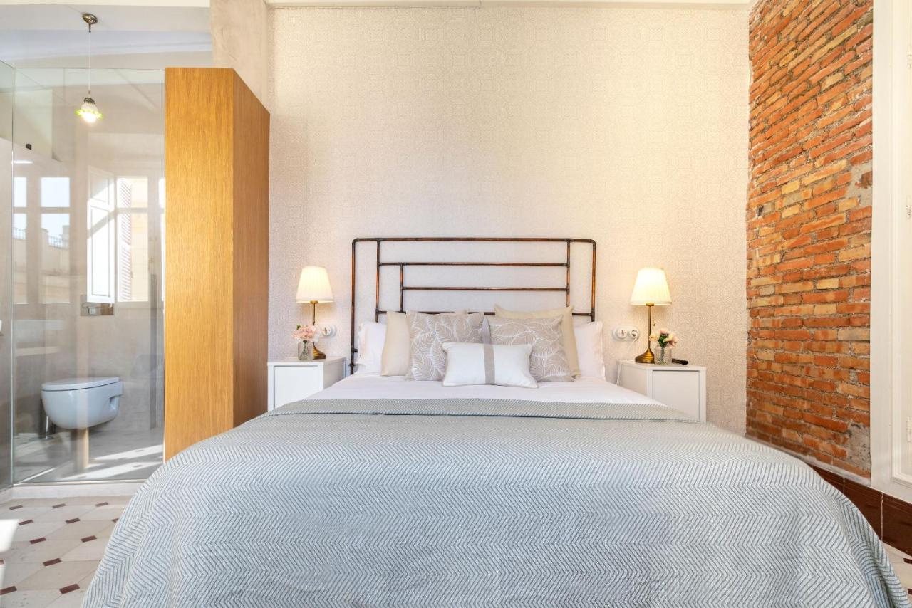 Genteel Home Cervantes Малага Екстериор снимка
