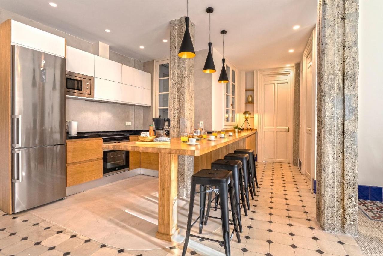 Genteel Home Cervantes Малага Екстериор снимка